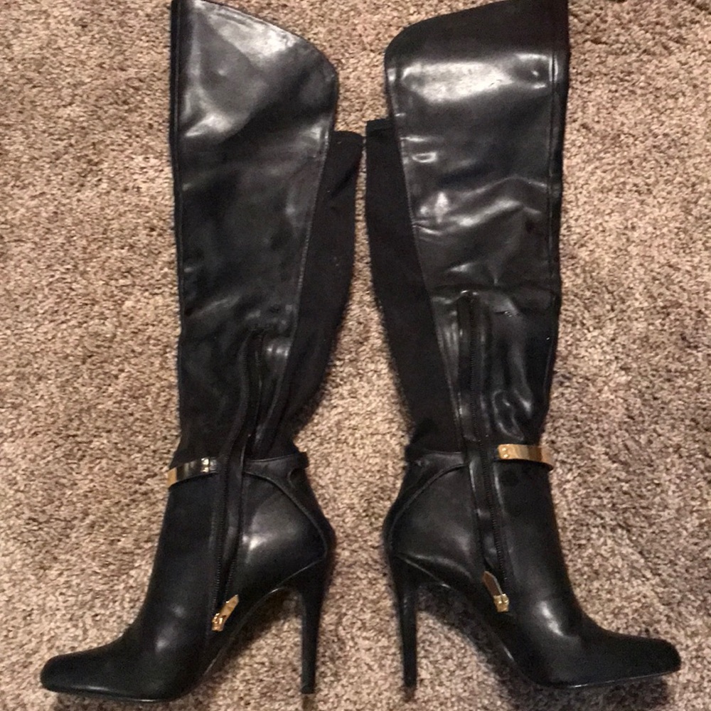 Thigh boots